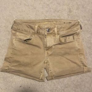 American eagle khaki midi super stretch shorts